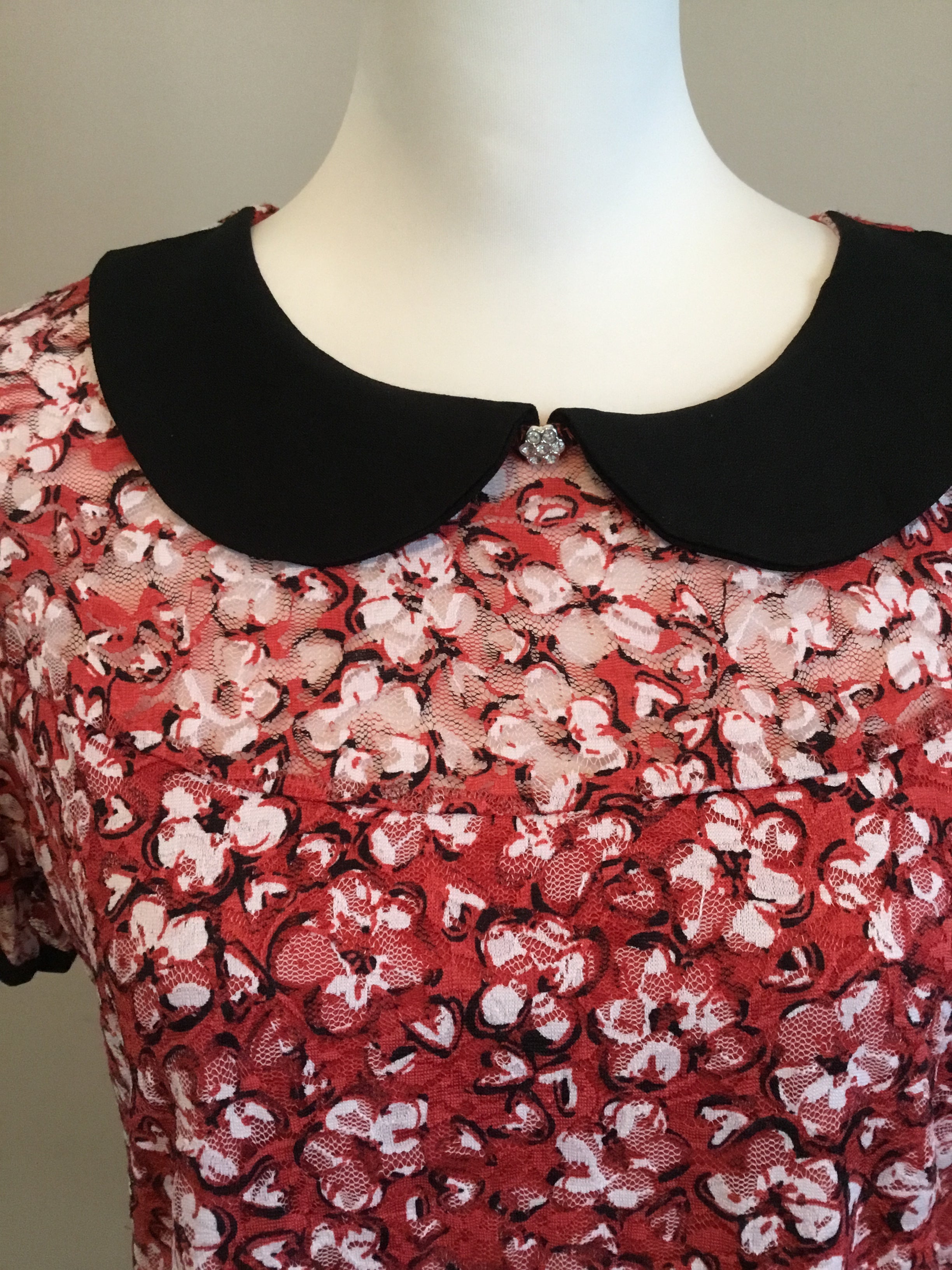 Adrienne Vittadini Red Floral Blouse sz Large