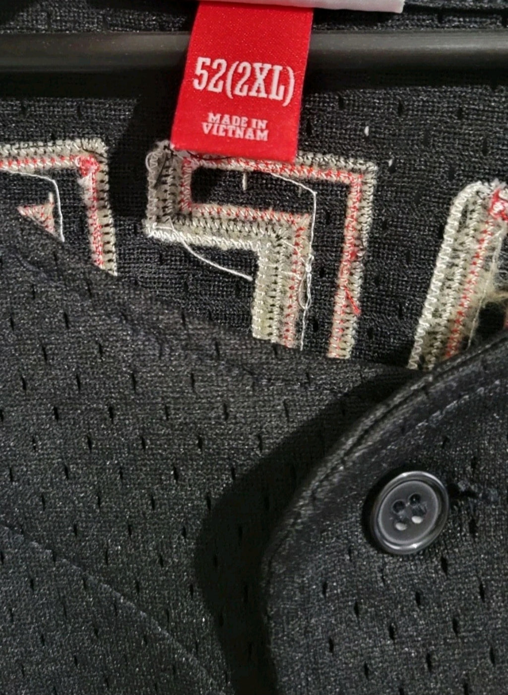 Cincinnati Reds Jersey Sz 52 2XL Black