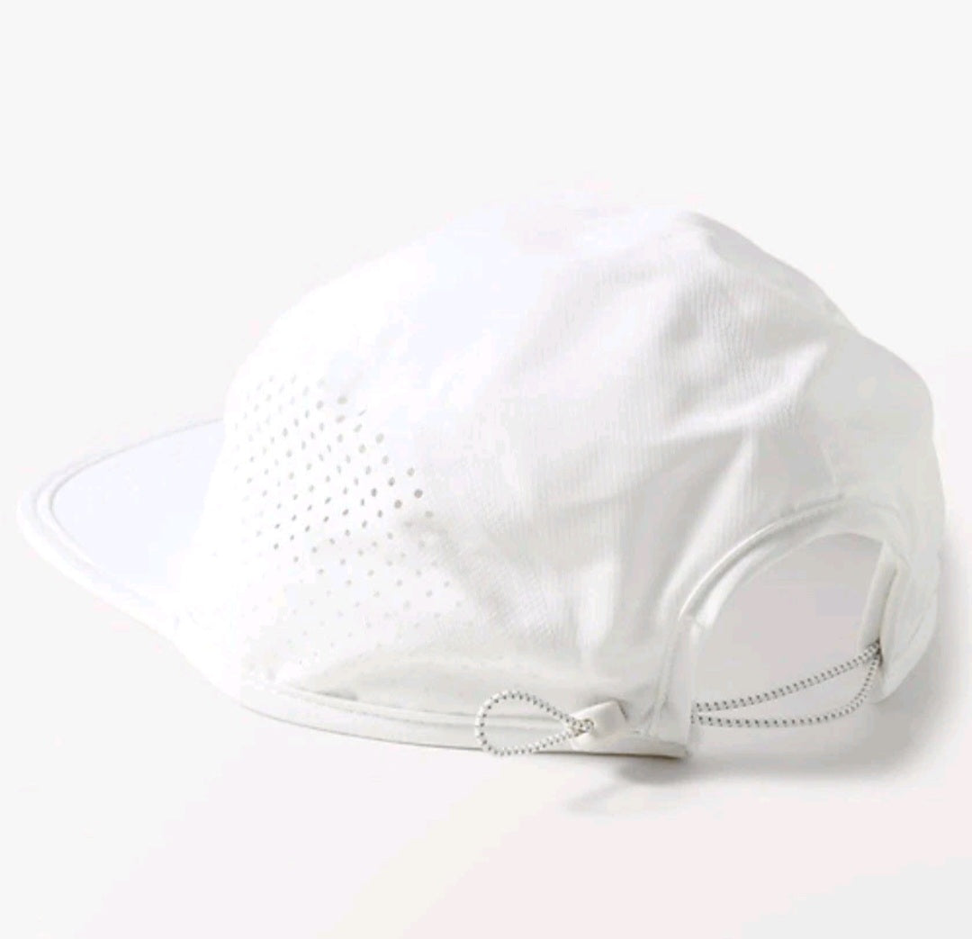 Athleta Pacesetter Run Cap 2.0 White