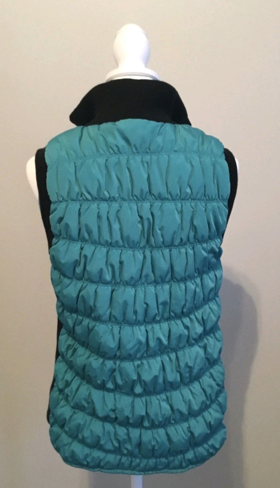 Calvin Klein Puffer sz Large Vest