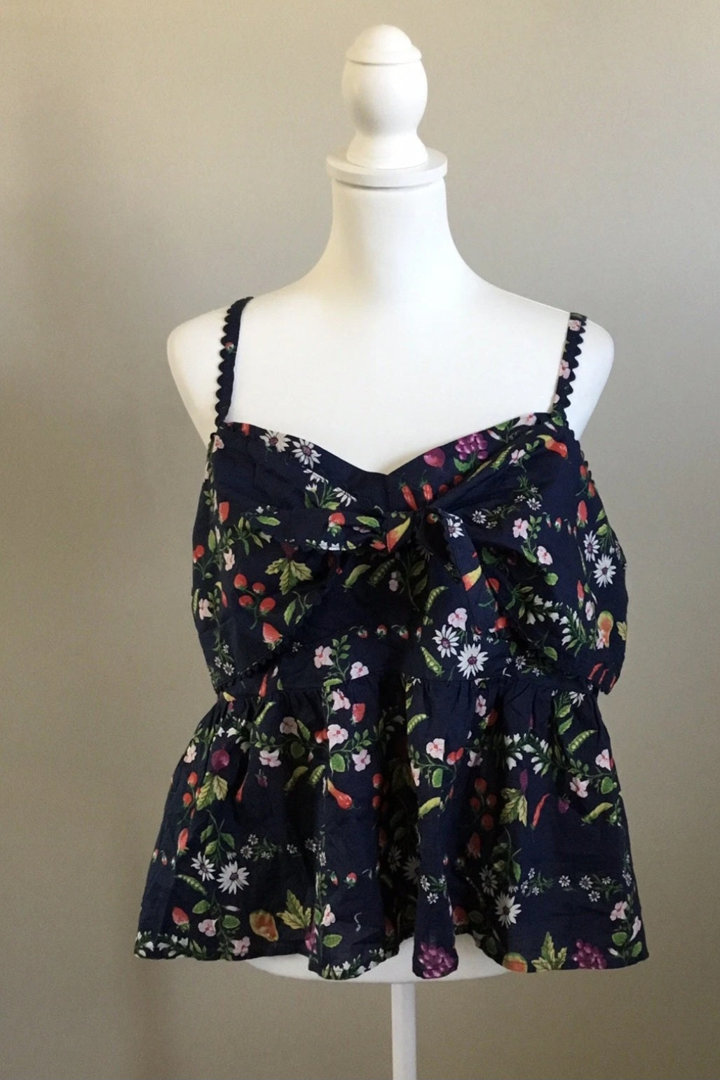 Old Navy sz XXL Plus Floral Strappy
